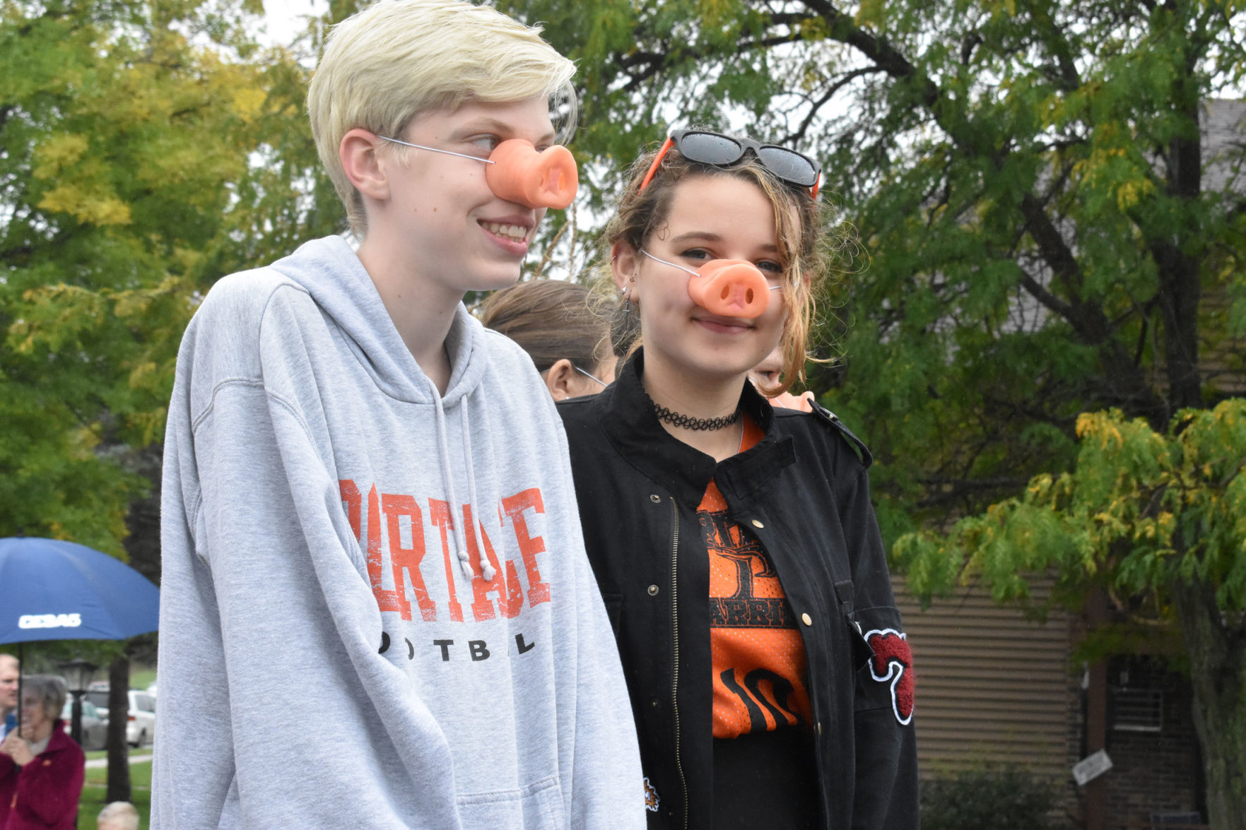 Homecoming piggies